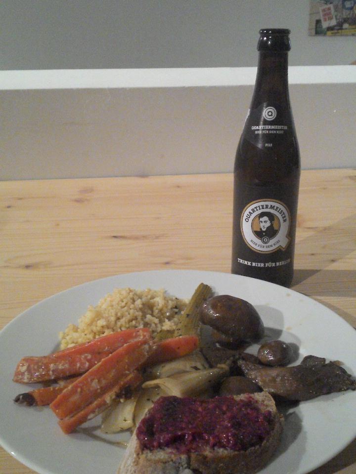 heimwiezuhause's tweet photo. Even the beer choice is great @QRTRMSTR  #ECFtalks https://t.co/9Hy3mPE1p1