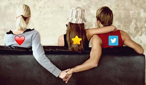 cruelsummer96's tweet image. Fake friends, real diamonds. We miss you fav ⭐. #RIPTwitterFavorite