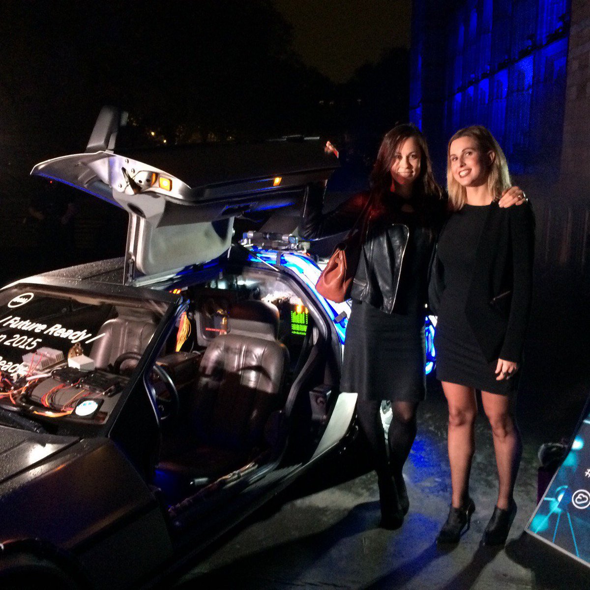 Pernillerob's tweet photo. With the DeLorean from #backtothefuture @dell  #BeFutureReady https://t.co/Dclyix8mrn
