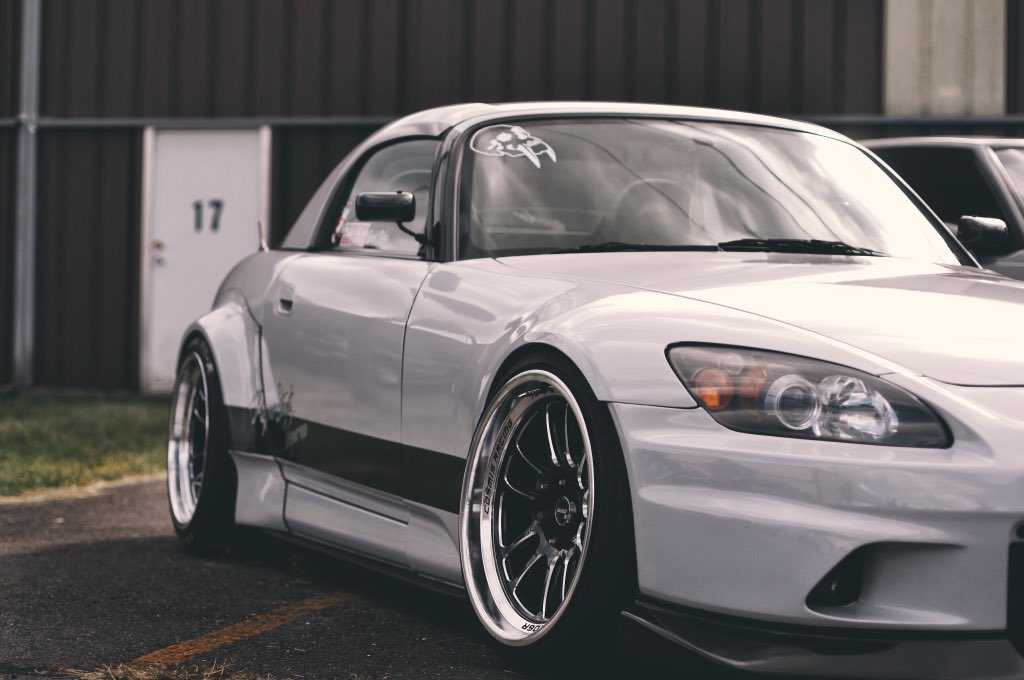 fittedlifestyle's tweet photo. S2K feels!
More on https://t.co/TovFfahSnu #fcf15 #fittedlifestyle #pasmag https://t.co/DzgHxjD7ai