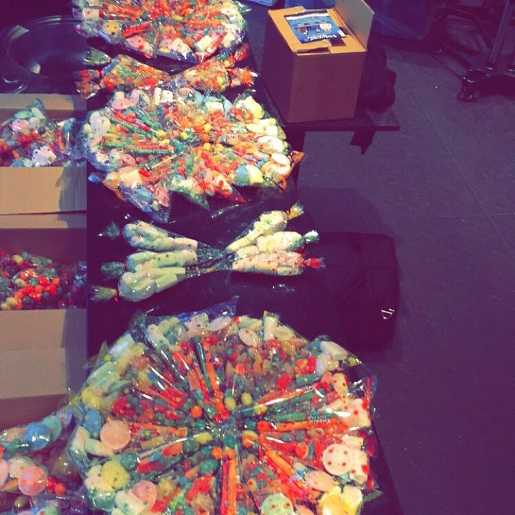 HalalSweetsLdn's tweet photo. Setting up the stall at @HumanAppeal #SOL2015 London. All bags sold and a lot of money was made for charity! https://t.co/BbMkR0uM95