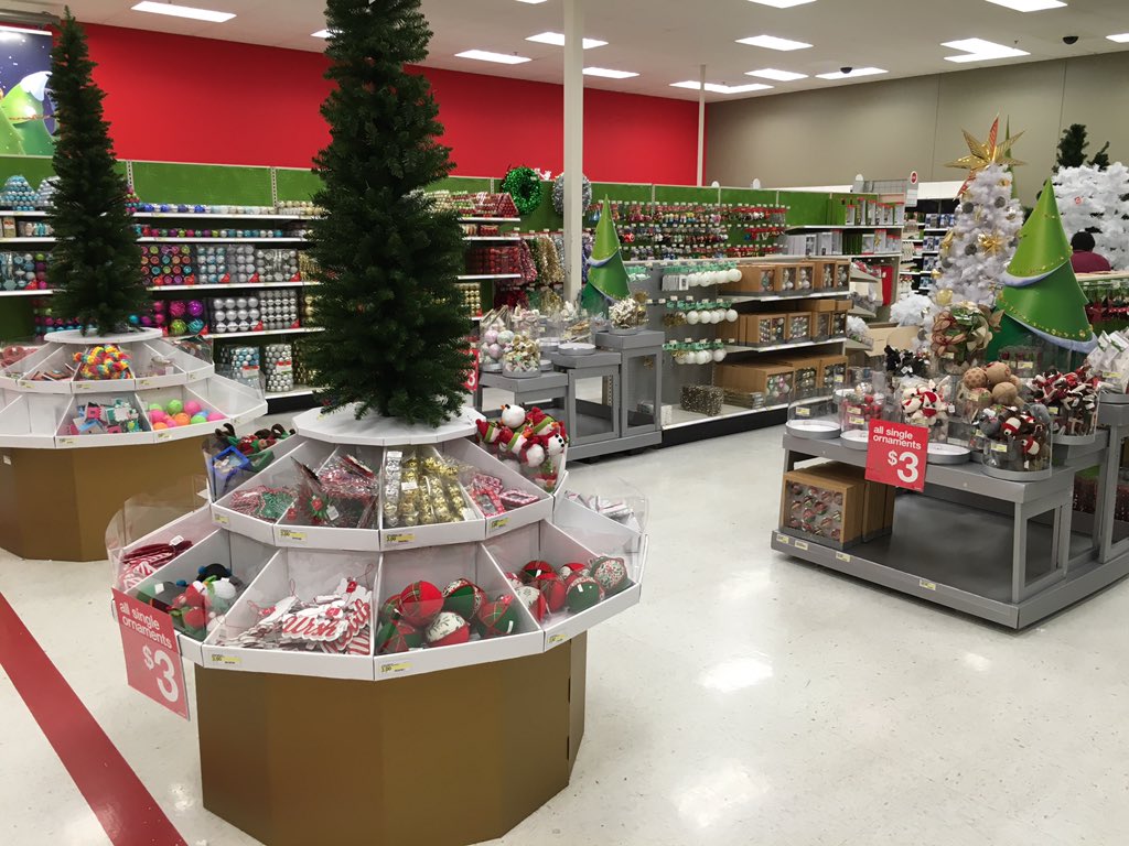 0914Target's tweet photo. T0914 seasonal set!  #g296setandfull @NicoletteSeitz @bigdh42 https://t.co/kyuqTF2L4n