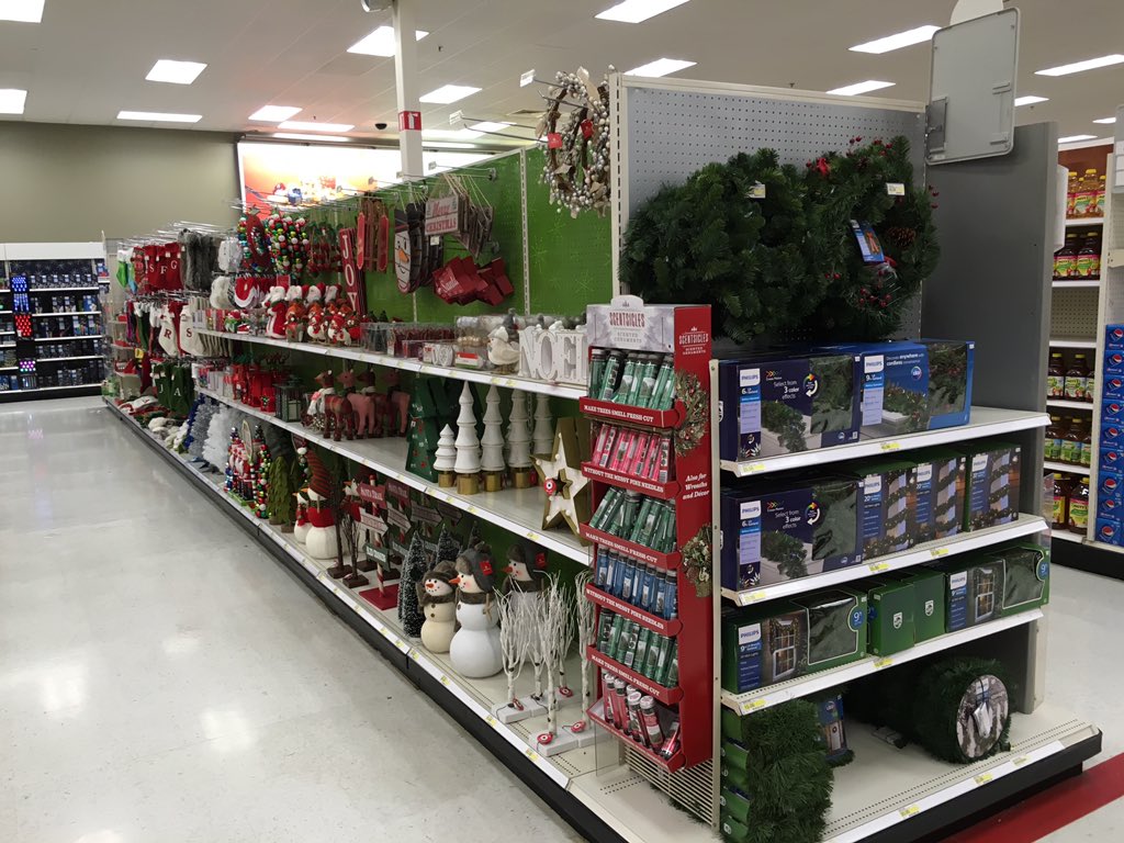 0914Target's tweet photo. T0914 seasonal set!  #g296setandfull @NicoletteSeitz @bigdh42 https://t.co/kyuqTF2L4n