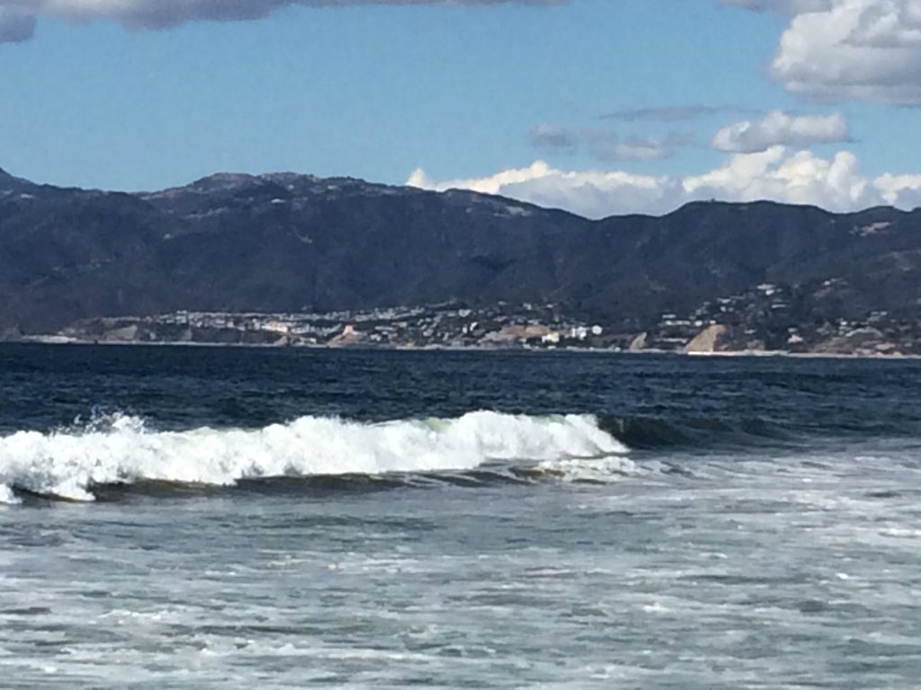 KCRoosWSoccer's tweet photo. The Soccer Family on the beach in LA! Venice Beach/Muscle Beach. Nice little fun stop before heading to Bakersfield https://t.co/FkUE8kG9rI