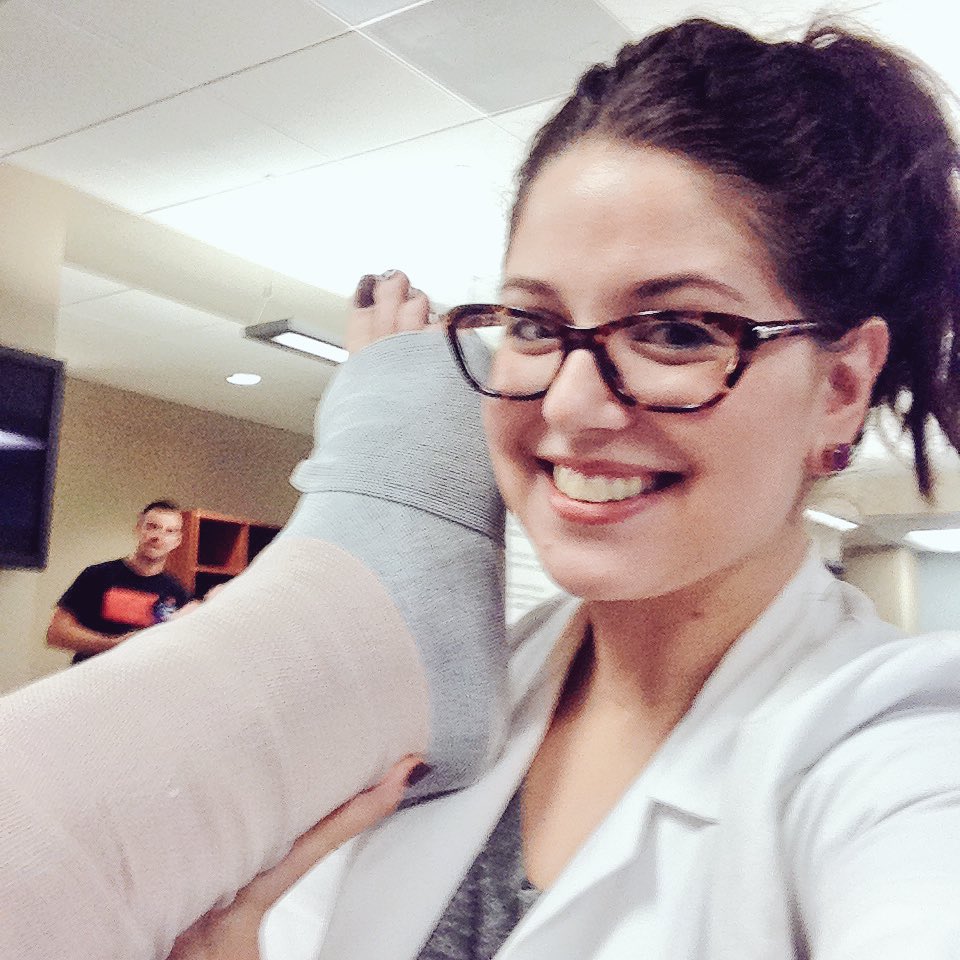 krebabez's tweet photo. This will HEEL UP in no time 😂 #punny #splintinglab https://t.co/duQGpiBFzx