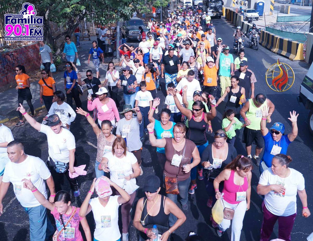 familiaradio's tweet photo. Las calles de Guarenas se desbordaran de alegría, color, y vida este 21 de Noviembre #MartesDeGanarSeguidores https://t.co/luLeC8iLEe