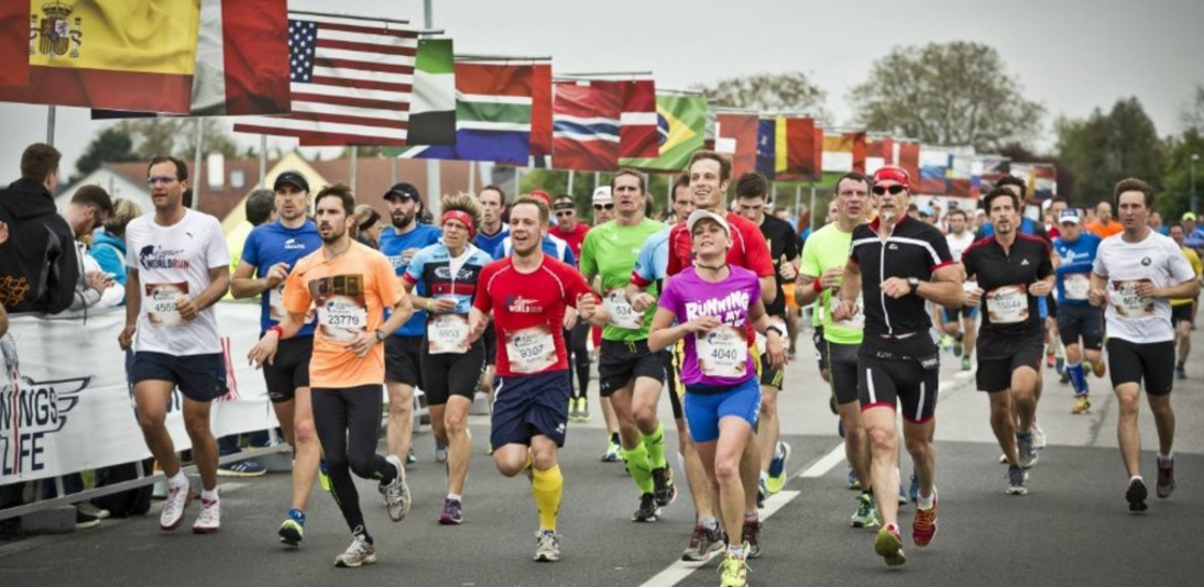 redbullCOL's tweet photo. #WingsForLife
34 países de 17 usos horarios, este 08may16.
https://t.co/woXALmX4Rd
#WorldRun 
#ComboRunner https://t.co/J2yZex8Aom
