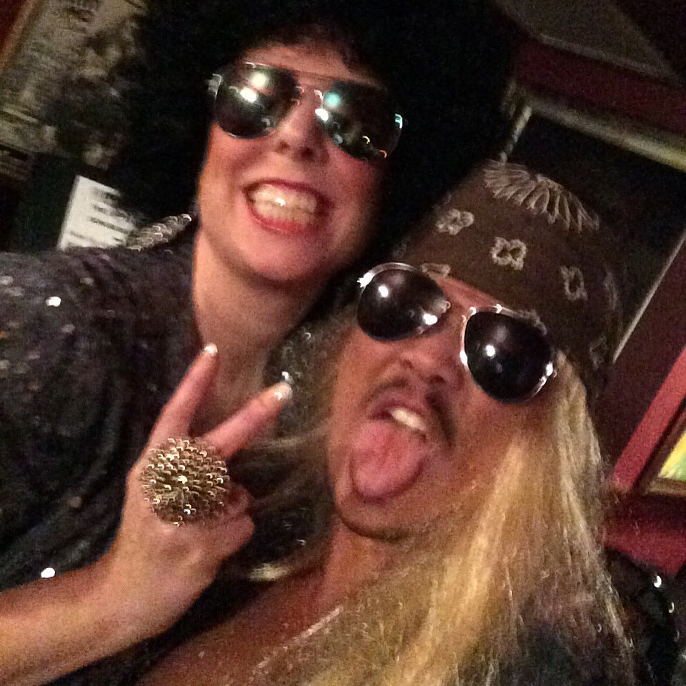 YuGlen's tweet photo. #TheSongBirdShow #performance #singer #actor #Rocker #RockingOut #music #acting #CharacterActor https://t.co/aAyY7nGBg4