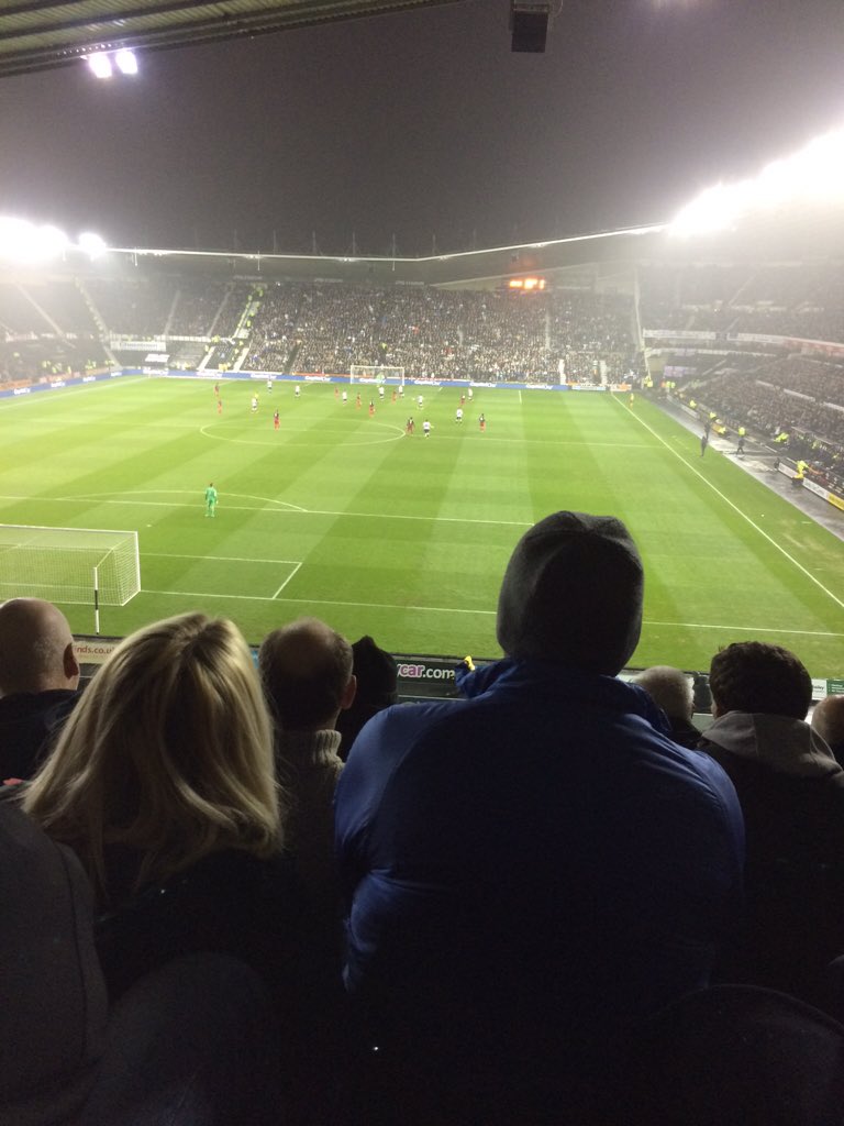 JamieHickton's tweet photo. Back at ipro! @CraigCheetham6 @beano1 ⚽️ https://t.co/oAJceULWco