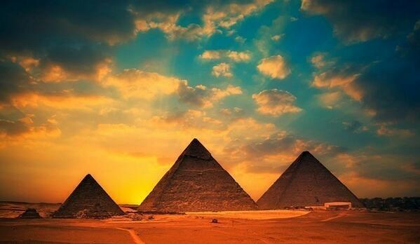 _Paisajes_'s tweet photo. Las piramides de Giza. INCREIBLES. https://t.co/JRCfwILXs8