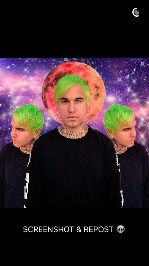 Scar1323's tweet photo. #spaceparty2019 @FRONZ1LLA https://t.co/DwlROrQBYt