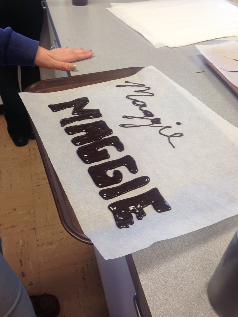 LHS_MrsJeske's tweet image. #CulinaryBasics is the perfect class to experiment! #LeydenPride #LearnThroughExperiences