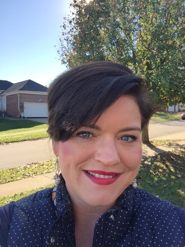 Red lips!  <a href="/sarahejenks/">Sarah Jenks</a>  #LiveMoreChallenge