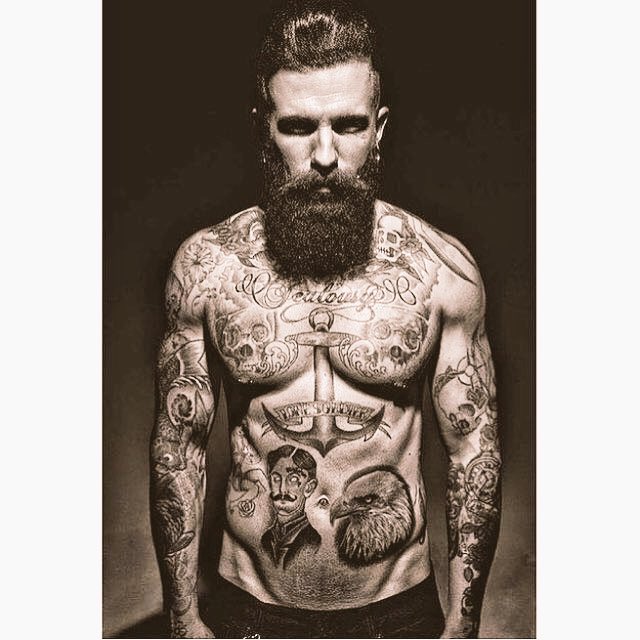 PostbadtatooFr's tweet photo. Une petite photo pour se soir et je reviendrais avec d'autre prochainement #tattoo #beard https://t.co/IK6KSPQigI