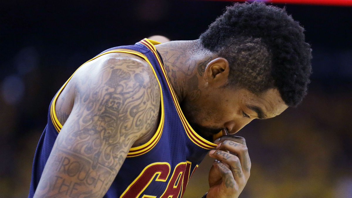 FanDuelSN_CIN's tweet photo. Another Cavs guard goes down with injury early in the season. #OpeningWeekCricketWireless https://t.co/P8fHICLG3N https://t.co/9DwN7vNFmP