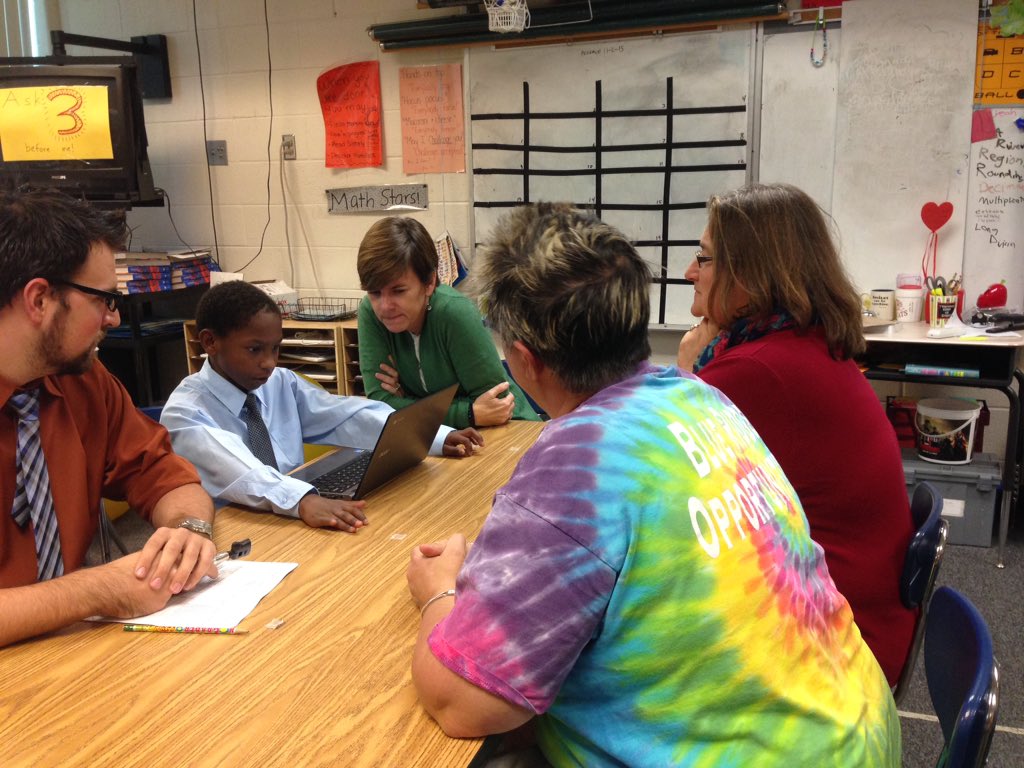 kking1231's tweet photo. What did they use to guide them?RT @Mr_B_Teacher: Student led conferences were a blast! #tlap #learnLAP #StuVoice https://t.co/MIMLkRBuhM