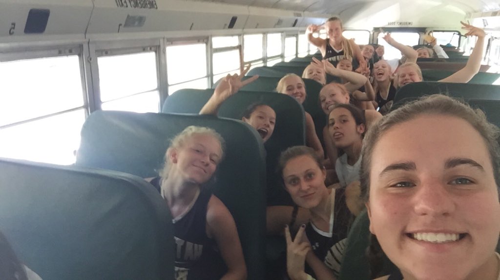 HBFH2016's tweet photo. Good Luck tomorrow @TeamVictoria6 !! Sending our best wishes from Cleveland!!!  #FHFamily 🏑🎗🏑 https://t.co/1FeTXYcisP