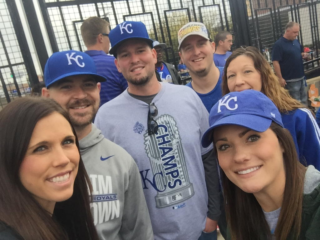 boyera81's tweet photo. Royal group!!! World Series parade!  #RPisRoyal https://t.co/mdRzMIQOqg