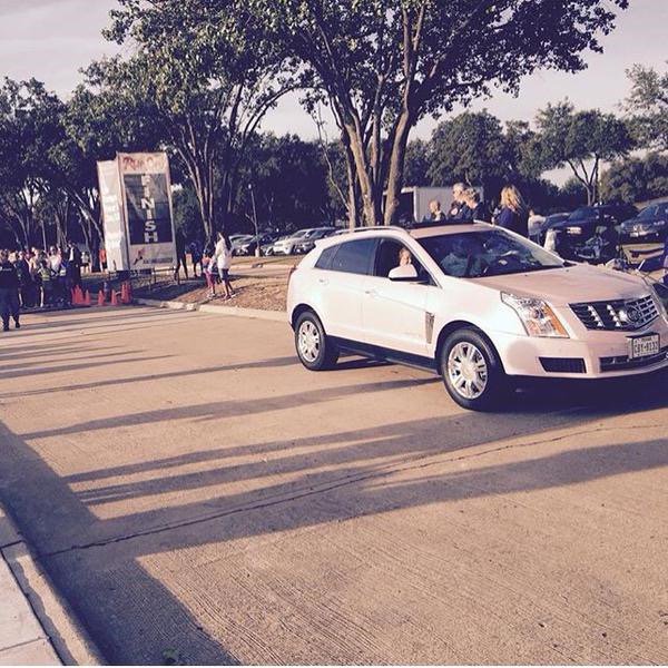 MKPinkCaddy's tweet photo. Thanks @MKCares for letting me be the pace-car at the #MK5K! Check out all the fun ICYMI! https://t.co/nSbg3KTEIA https://t.co/vMCYqd2MvS