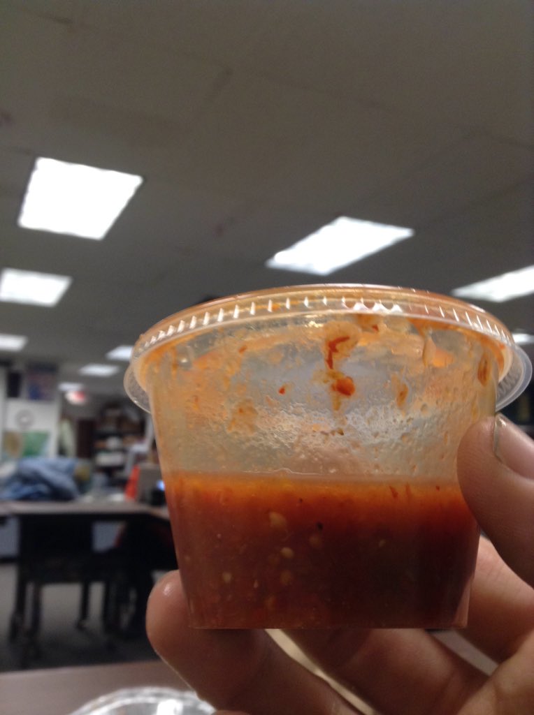 matzke1129's tweet photo. The saddest little salsa in all the land @ChipotleTweets https://t.co/sbTLUYEdsp