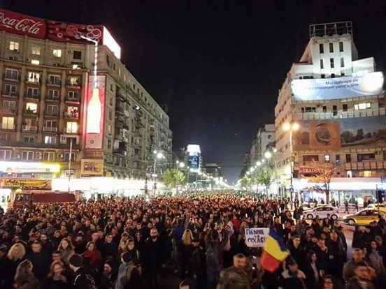 vtchakarova's tweet photo. Meanwhile in #Bucharest, #Romania.
#bucharestcolectiv #ColectivClub #coruptiaucide https://t.co/eKqXGxc7B1