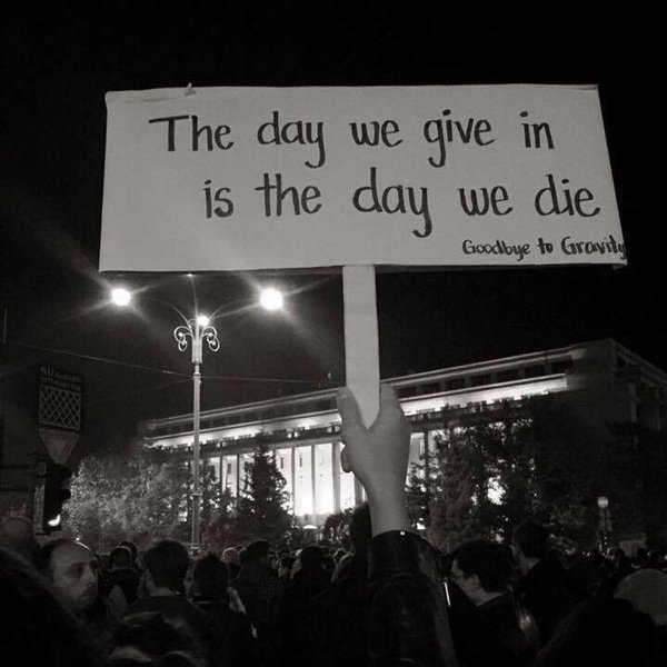vtchakarova's tweet photo. Meanwhile in #Bucharest, #Romania.
#bucharestcolectiv #ColectivClub #coruptiaucide https://t.co/eKqXGxc7B1