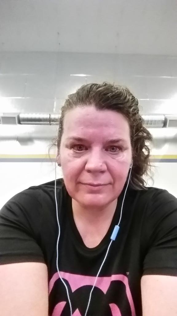 susanknight's tweet photo. Some days seem harder. #sweattears #girlwithgoals #itsworking #aspire @Aspire_Perform https://t.co/zthjPInDyt