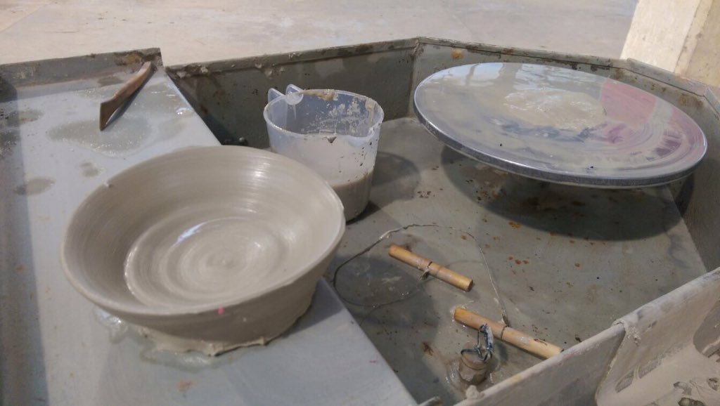 BBCRadioStoke's tweet photo. Seeing great comments about the #potterythrowdown on @BBCTwo - let us know what you think! #GreatPotteryThrowDown https://t.co/jjDrf2vZFr