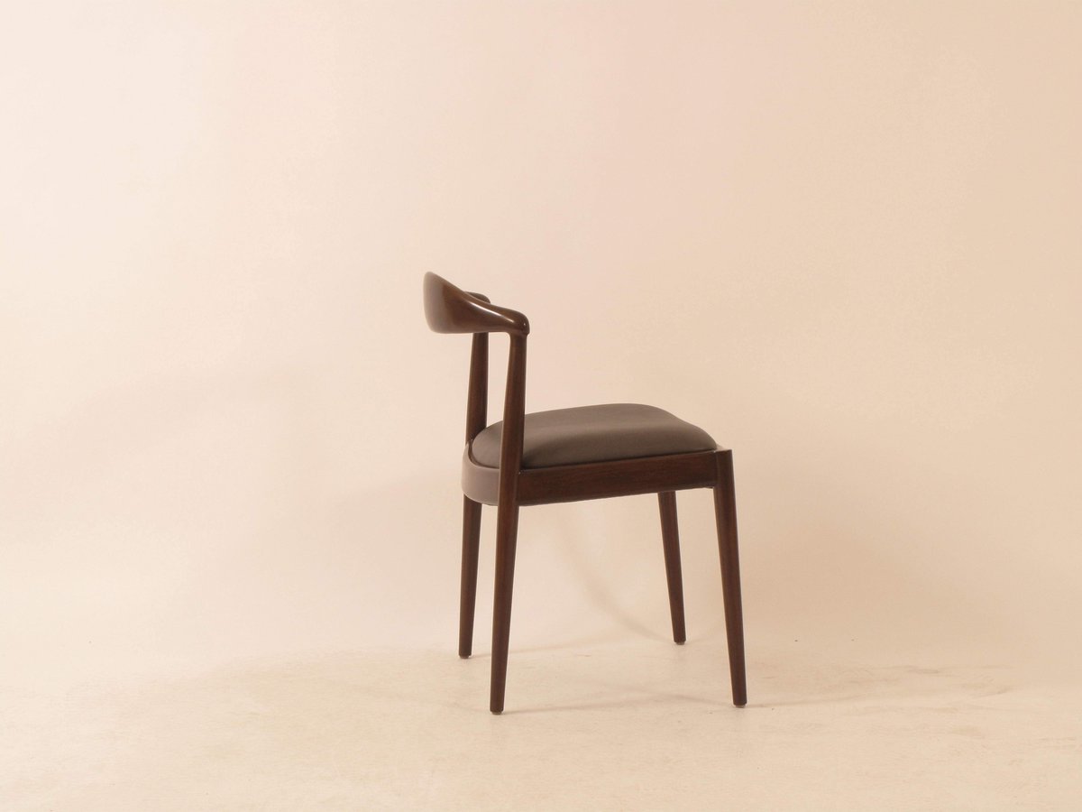 SwimTwoBirdsNY's tweet photo. Our dining chairs, ready to ship. @ArtisticFrame did a great job. https://t.co/dGokCRwTNQ
