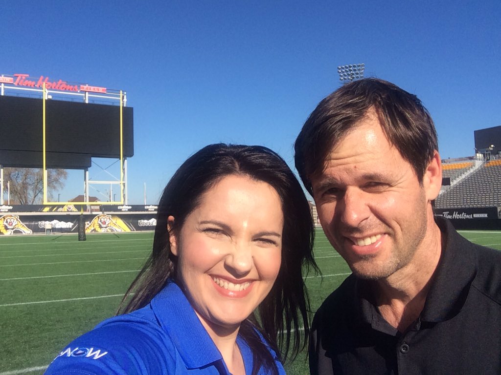cable14's tweet image. #14RT @DanielleDGTV: Great to work w/ Paul Smith today #TimHortonsField Talented &amp;amp; a sense of humour #greatcombo