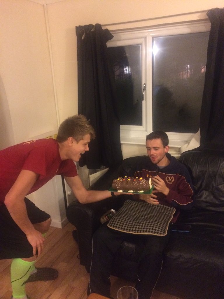 RetreatHarriers's tweet photo. Big birthday in the Retreat household #Feeling22 #Colin #StopGriff https://t.co/LwM3vkEXrh
