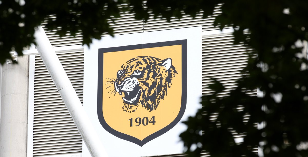 bet365's tweet photo. WDWDWDWWWWW 
Top of the table ✅ 
QFs of the League Cup ✅ 

🐯 The Tigers are on the prowl! 🐯 #UTT https://t.co/2TCmRa57Dq