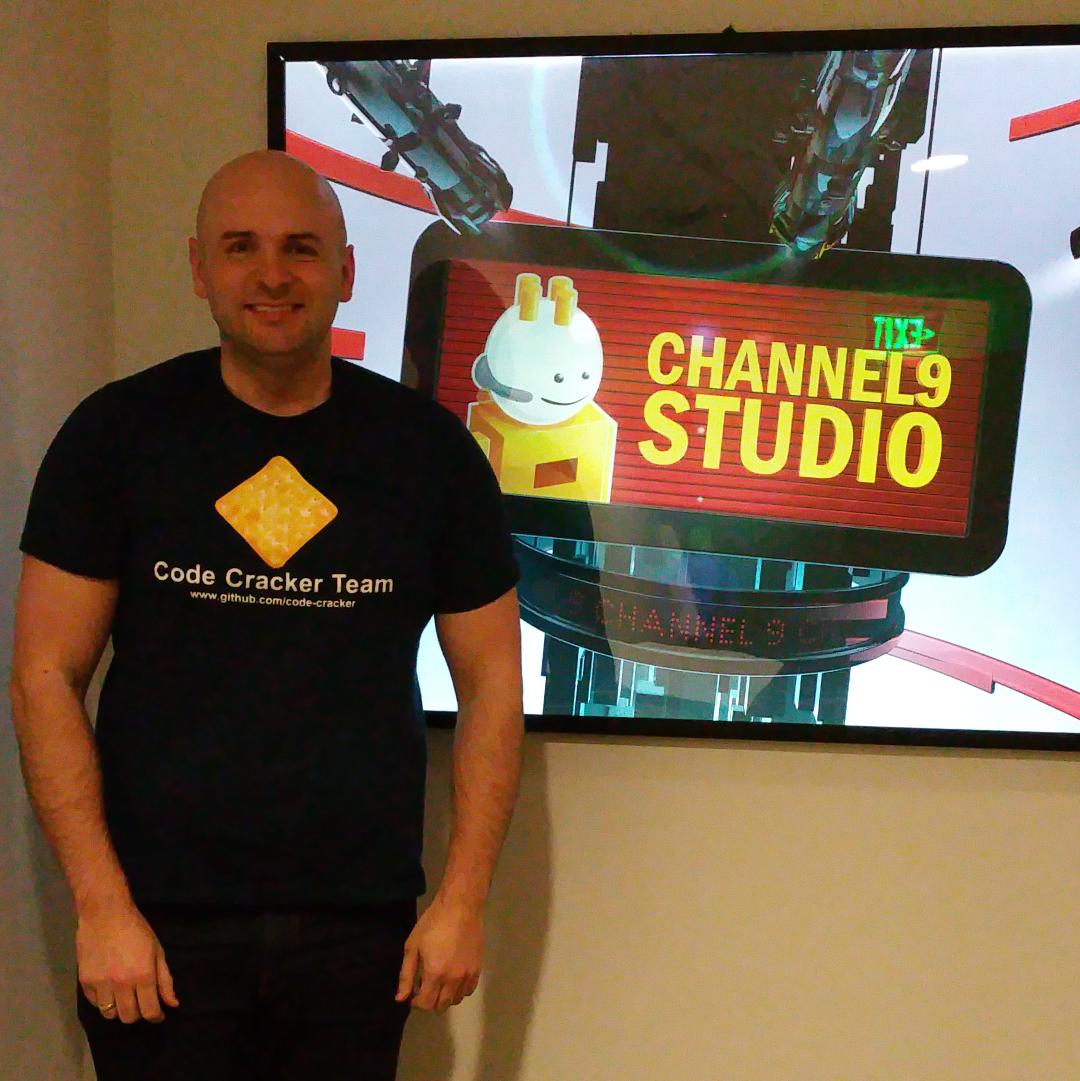 elemarjr's tweet image. Gravamos nos estúdios do #Channel9 sobre o #CodeCracker #in