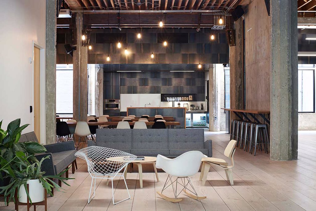 decofeed's tweet photo. Check out #VSCO's very stylish HQ in #Oakland: https://t.co/DHyCRRmiNx via @yellowtrace #interiordesign #officedecor https://t.co/QWt2y78nHn