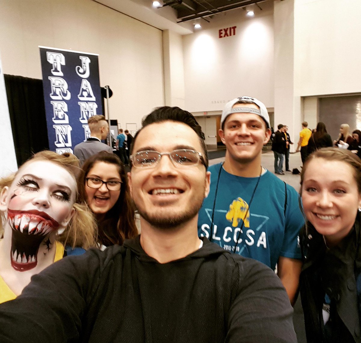 DrewDeprey's tweet photo. This group n the face pnt, woo! @SaltLakeCC #saltlakecc #saltlakecommunitycollege #nacamam #drewdeprey #atomicartist https://t.co/TScTelOWjO