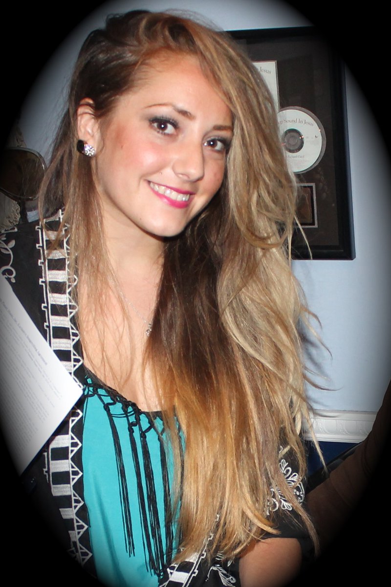 SongEducators's tweet photo. Today we officially recognize @PLATINUMPLANET 's Ashley Brooke of Clarksville, TN as 1 of our accredited songwriters https://t.co/cDwxWT1JRr