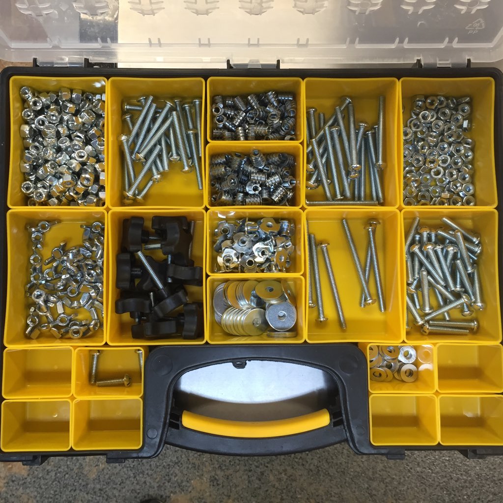 NickFerryBuilds's tweet photo. My 1/4-20 hardware kit almost done - I need to make a rack for these organizers sooner than later #organizingtools https://t.co/Jvc9cWUyRG