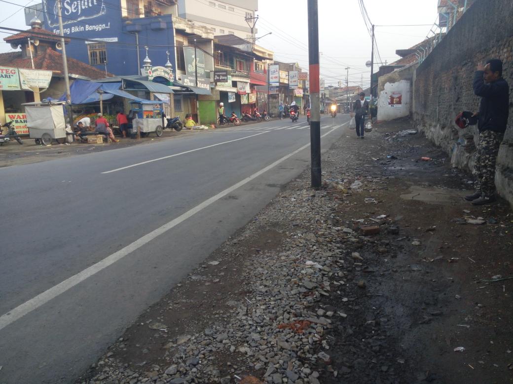 BaratBandung's tweet photo. Cimareme pagi ini.. https://t.co/2E5NSipzHr