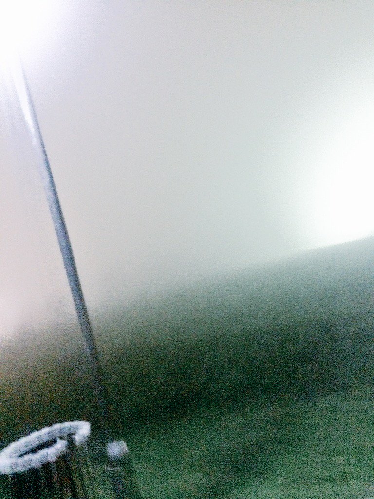 janaalafoo's tweet photo. This weather is perfect for a zombie apocalypse. #walkingdeadlive https://t.co/zONQZFO8Lk