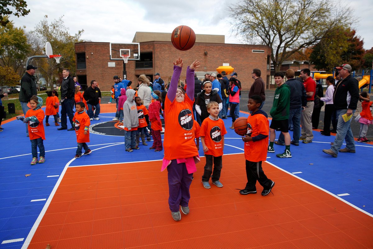 WVFoundation's tweet photo. RT if you've supported at #DreamCourt in your community! #wvfoundation #wvchange https://t.co/uEe2PQm5hU