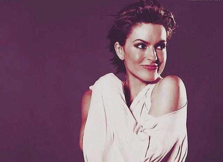 JazMasonnn's tweet photo. She is stunning 😍😍😍😍😍😍
#lovehertobits #mariska #benson #lifegoals #needtomeether #rolemodel https://t.co/GBz2Lzl5iP