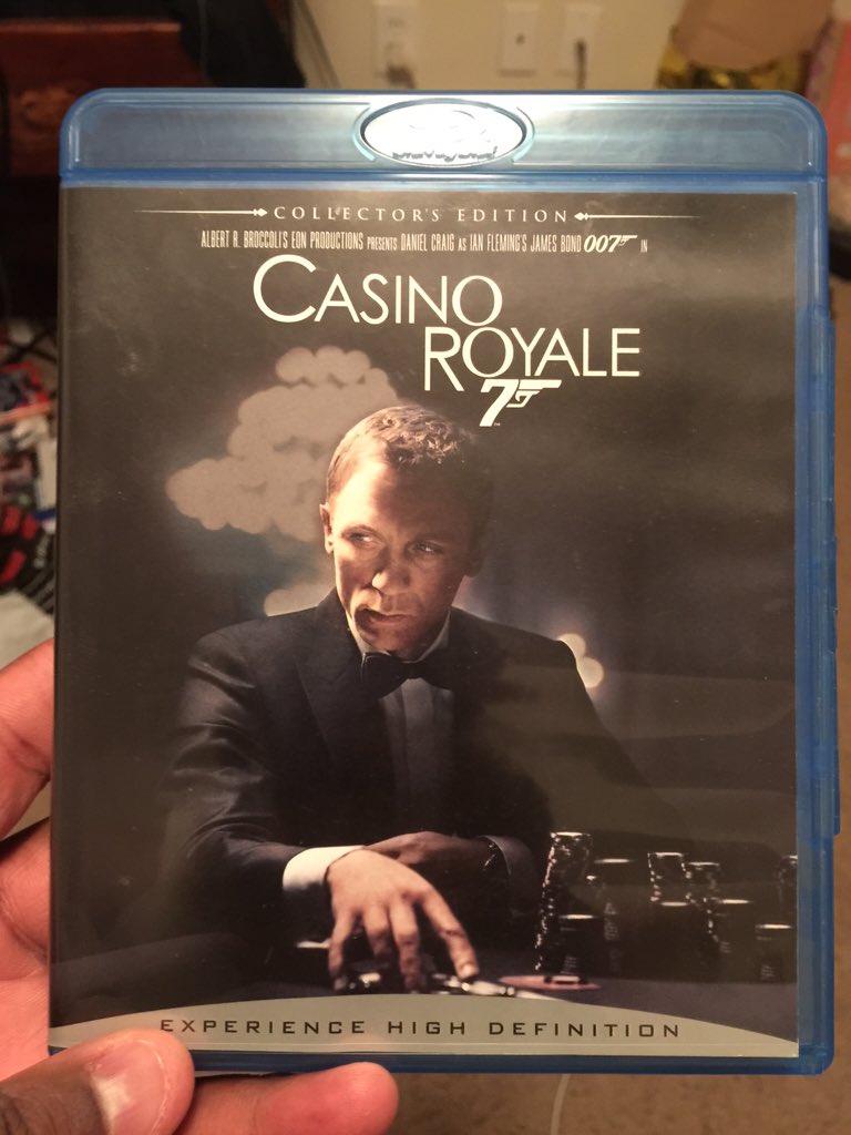 deacon05oc's tweet photo. Martin Campbell to the rescue again. The Craig era begins #CasinoRoyale #CR06 https://t.co/Ax4nhVjoL1