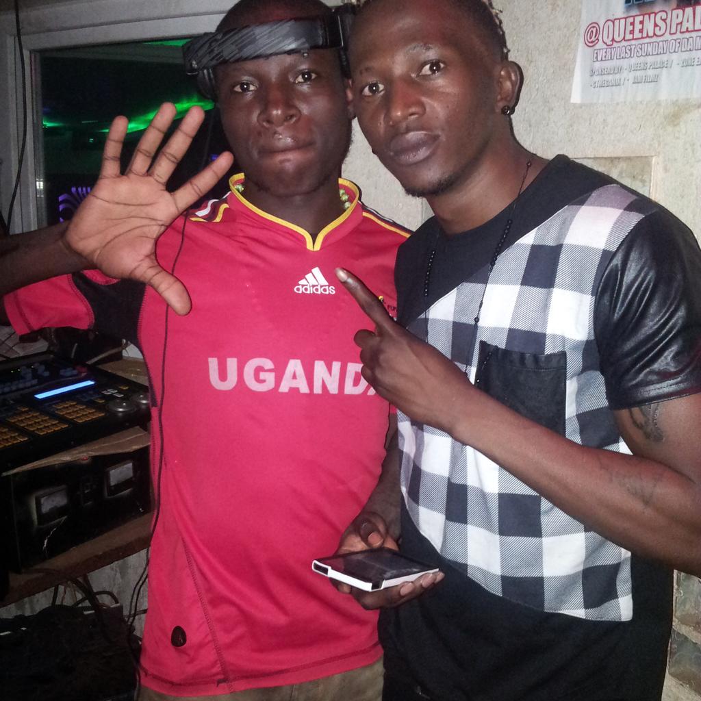 deejaycross12's tweet photo. Showdown night @Queens Palace jinja deejay cross and pati https://t.co/NujjEy14GP
