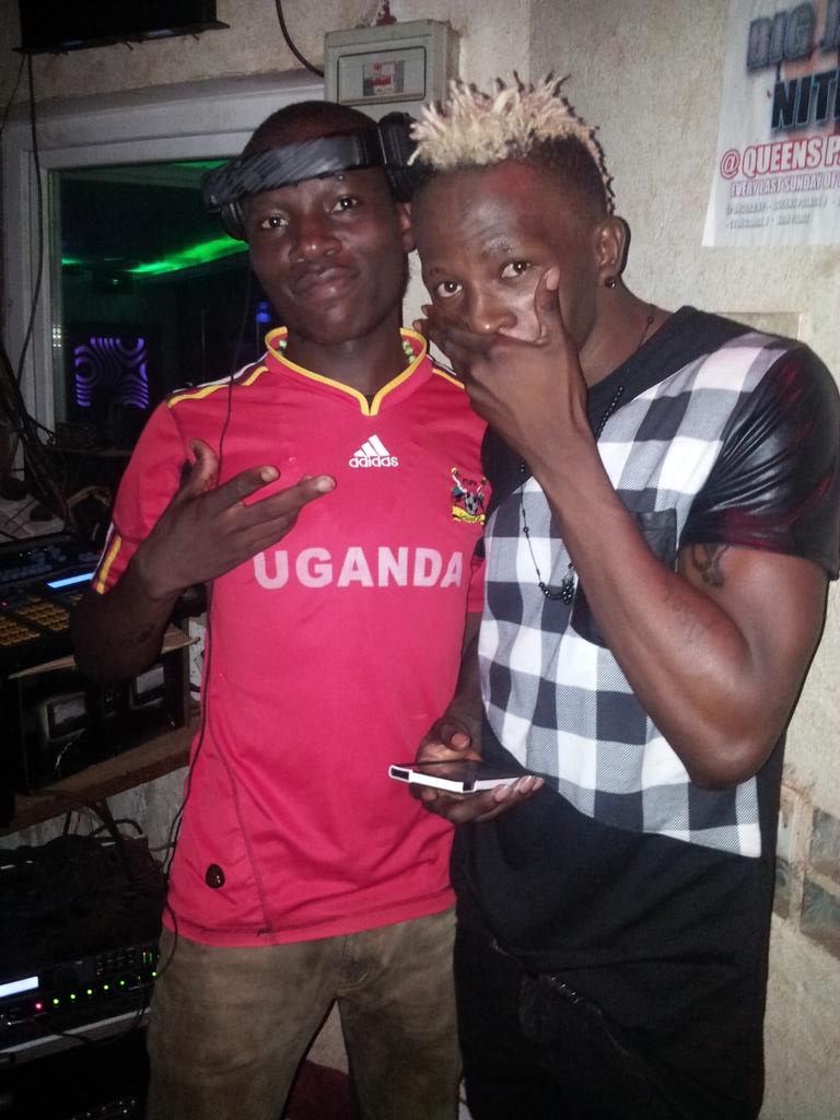 deejaycross12's tweet photo. Showdown night @Queens Palace jinja deejay cross and pati https://t.co/NujjEy14GP