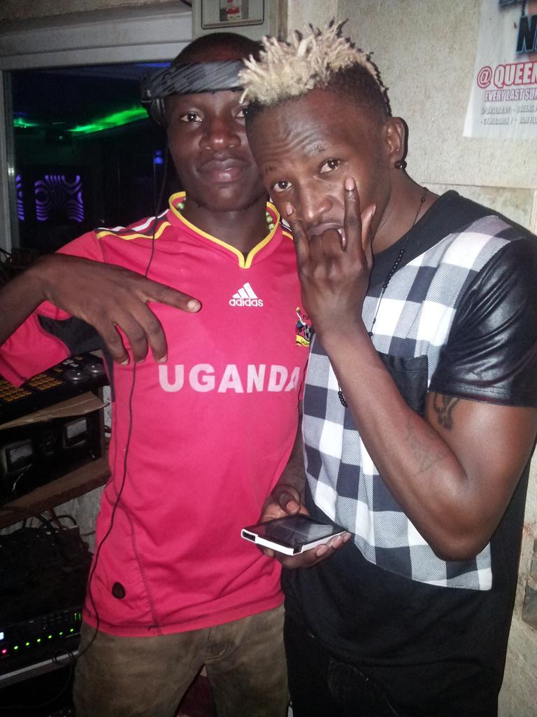 deejaycross12's tweet photo. Showdown night @Queens Palace jinja deejay cross and pati https://t.co/NujjEy14GP