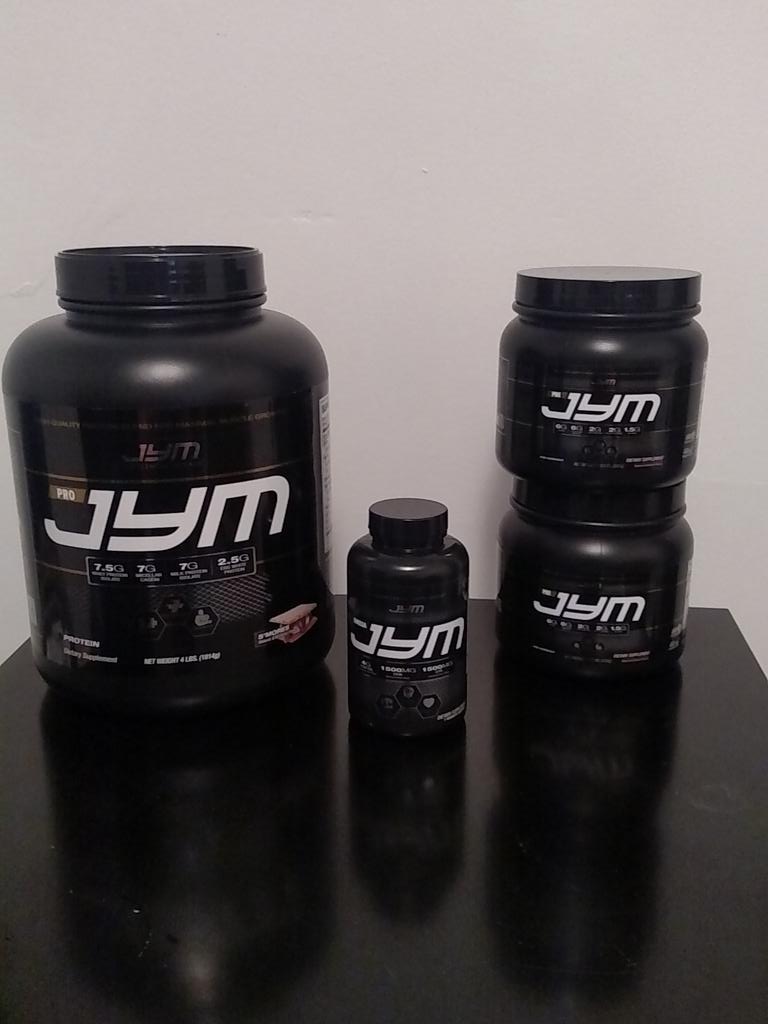 jreedy13's tweet photo. @JimStoppani @jkamb90 @KKol2 with physical therapy and #JYMsupplements  i'm already ahead on my shoulder recovery! https://t.co/KOjP8gzqP6