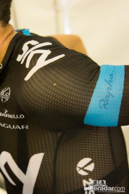 Cyclingnewsfeed's tweet photo. #ICYMI Rapha and Team Sky announce end to clothing partnership | https://t.co/U3YFUhcXU6 https://t.co/gkd0n0N3M6 https://t.co/12mo0luYW1
