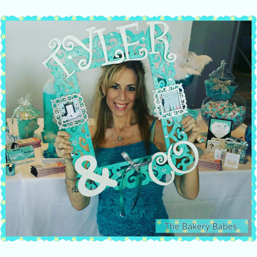 thebakerybabes's tweet photo. Custom photo booth frame! Now everyone can take a picture with your customized frame!  #bakerybabes #photoboothfun https://t.co/18tLuNzYU5