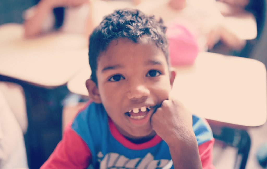 pil_puig's tweet photo. 1r caso de  MOU  colgado en nuestro facebook!
https://t.co/XhbEJXzhVq
#Sonrisas de 73 niños en #RíodeJaneiro, #feliz https://t.co/Y9cr9LdrOS