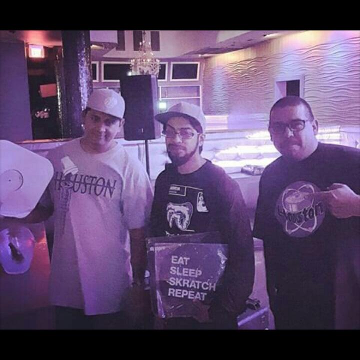 ARTofSKRATCH's tweet photo. #Prizes 4 da #showcase 
#mindlab #skratchouston #Mixmashedpotatoes #SkratchDaily 
#HTX #AOSFTK anniversary #Megadj https://t.co/Td0Ncp9nFS